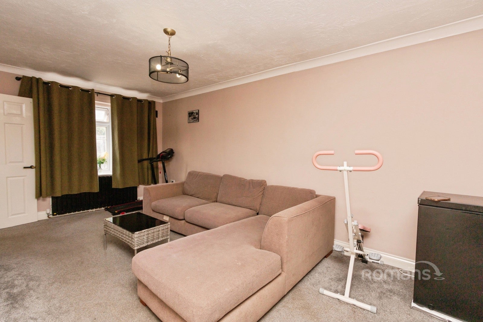 House Wimbledon Road in Surrey Heath