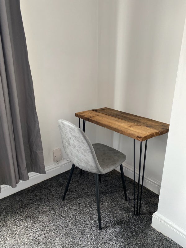 Room Ullswater Street in Leicester