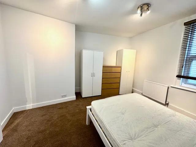 Flat Lower Clapton Road in Greater London