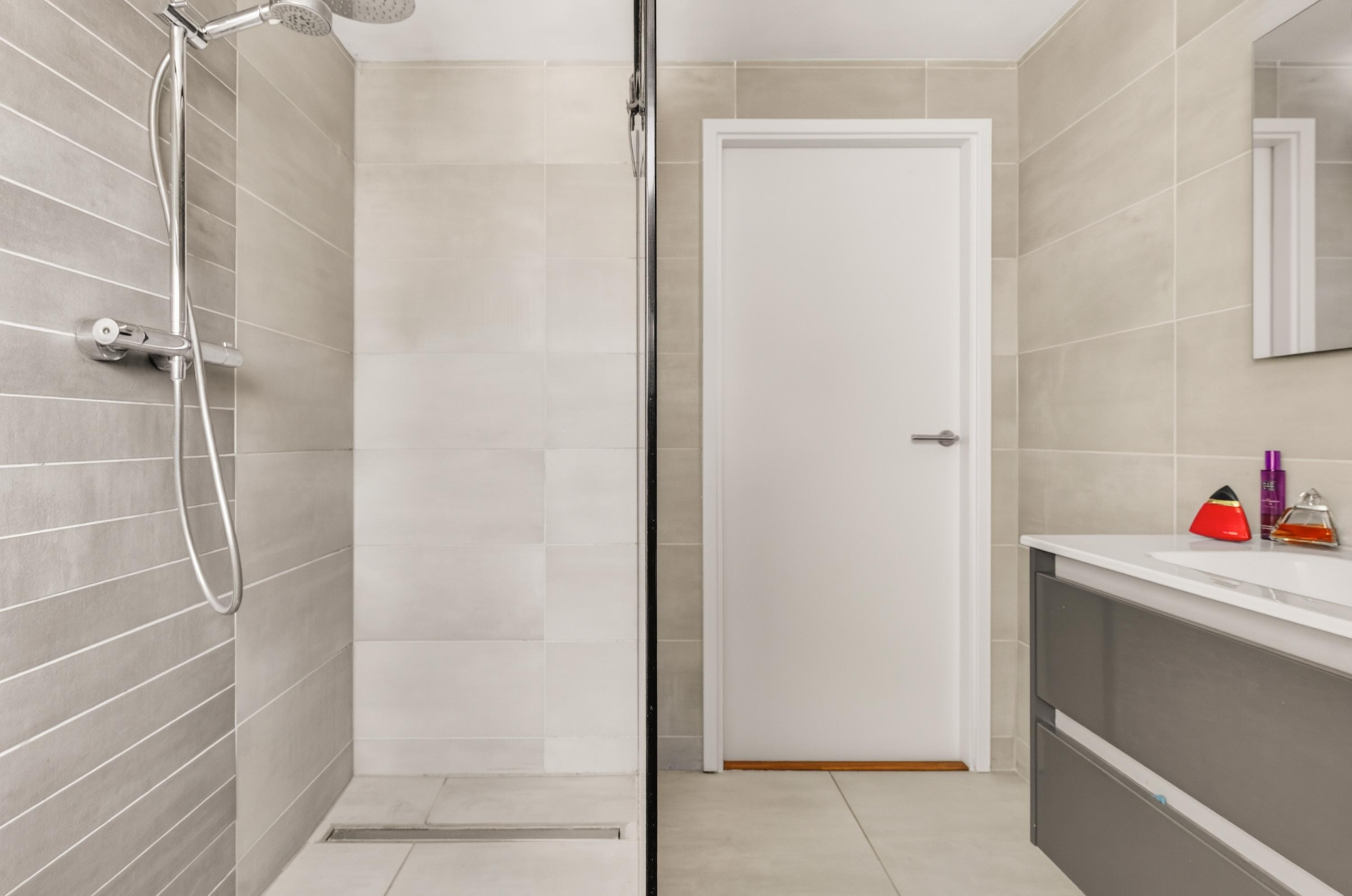 Hoekwoning te koop: Genovevalaan 73, Eindhoven