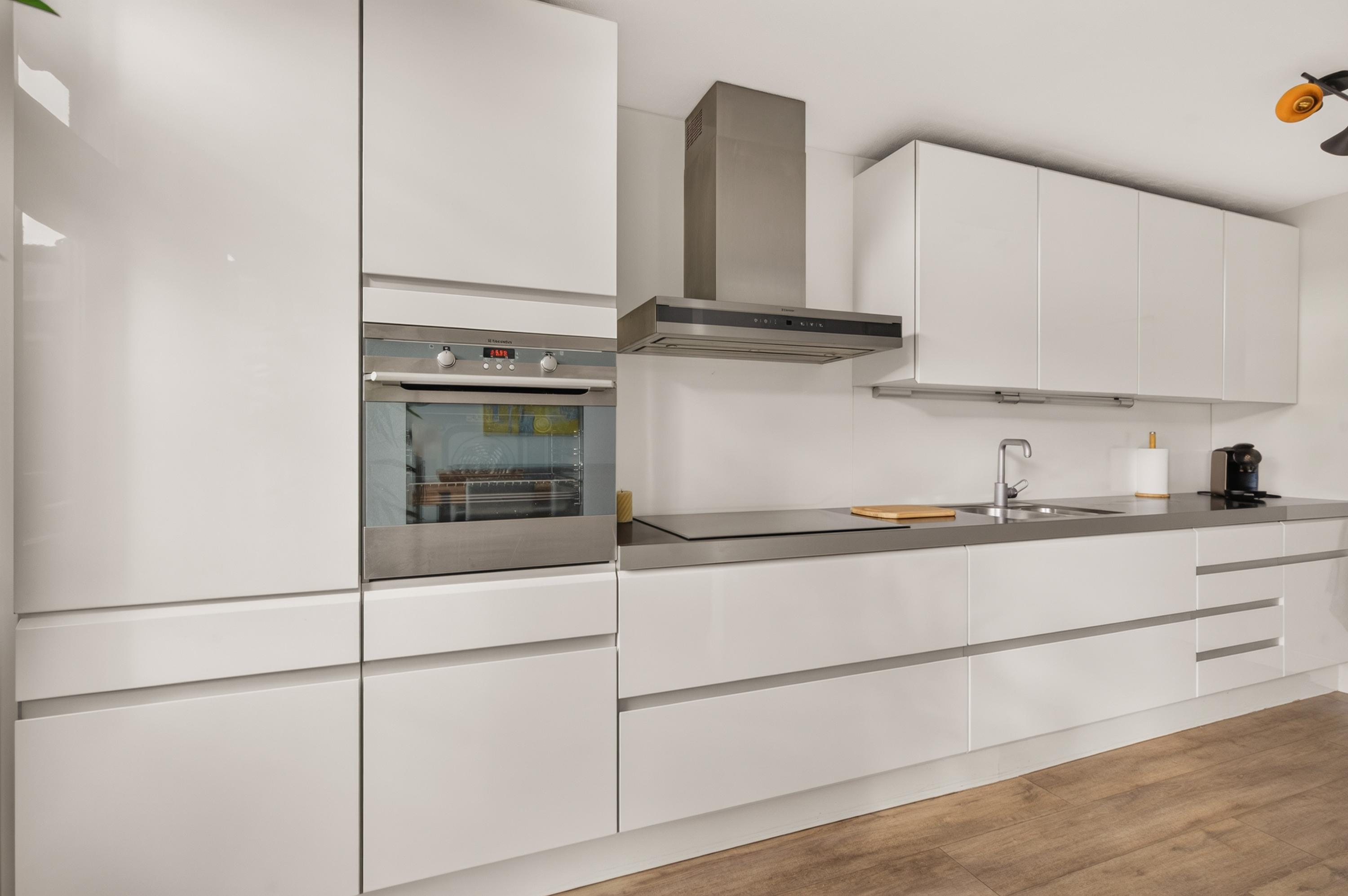 Hoekwoning te koop: Genovevalaan 73, Eindhoven