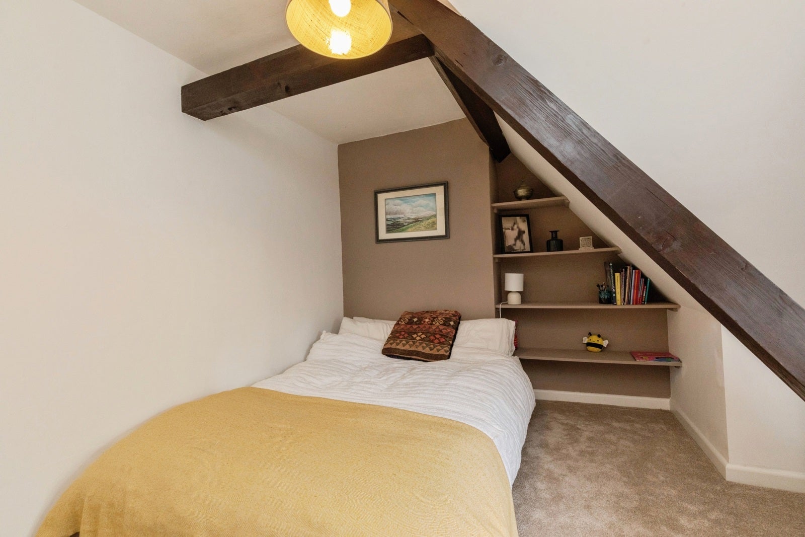 Flat Henbury Road in Bristol