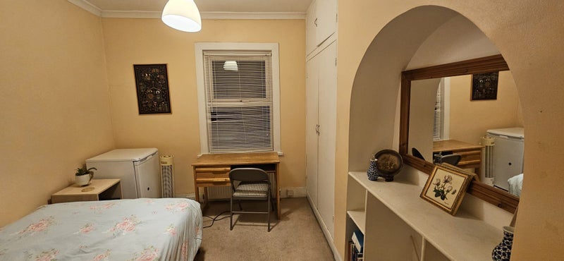 Room Stanmore Road in Greater London