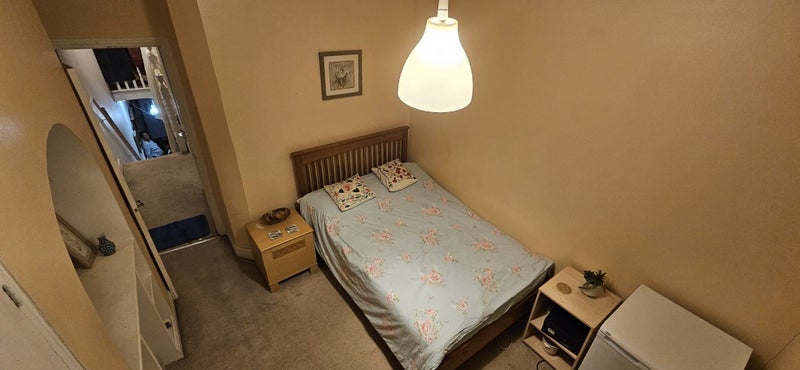 Room Stanmore Road in Greater London