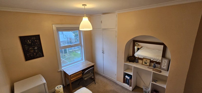 Room Stanmore Road in Greater London