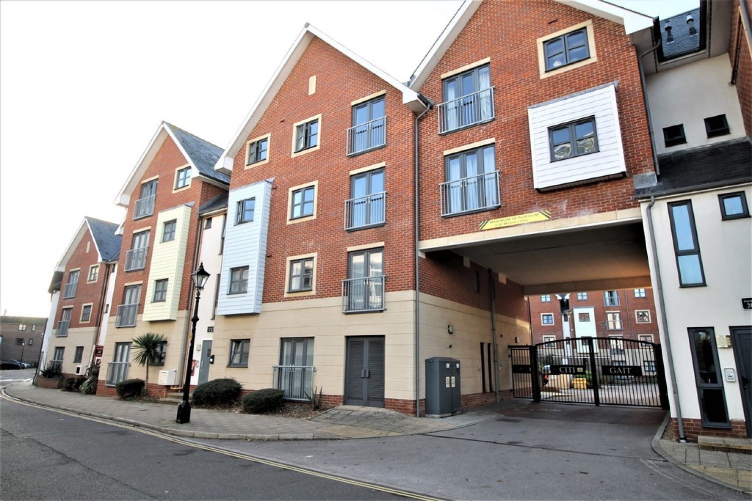 Flat St Edward's Road in Portsmouth