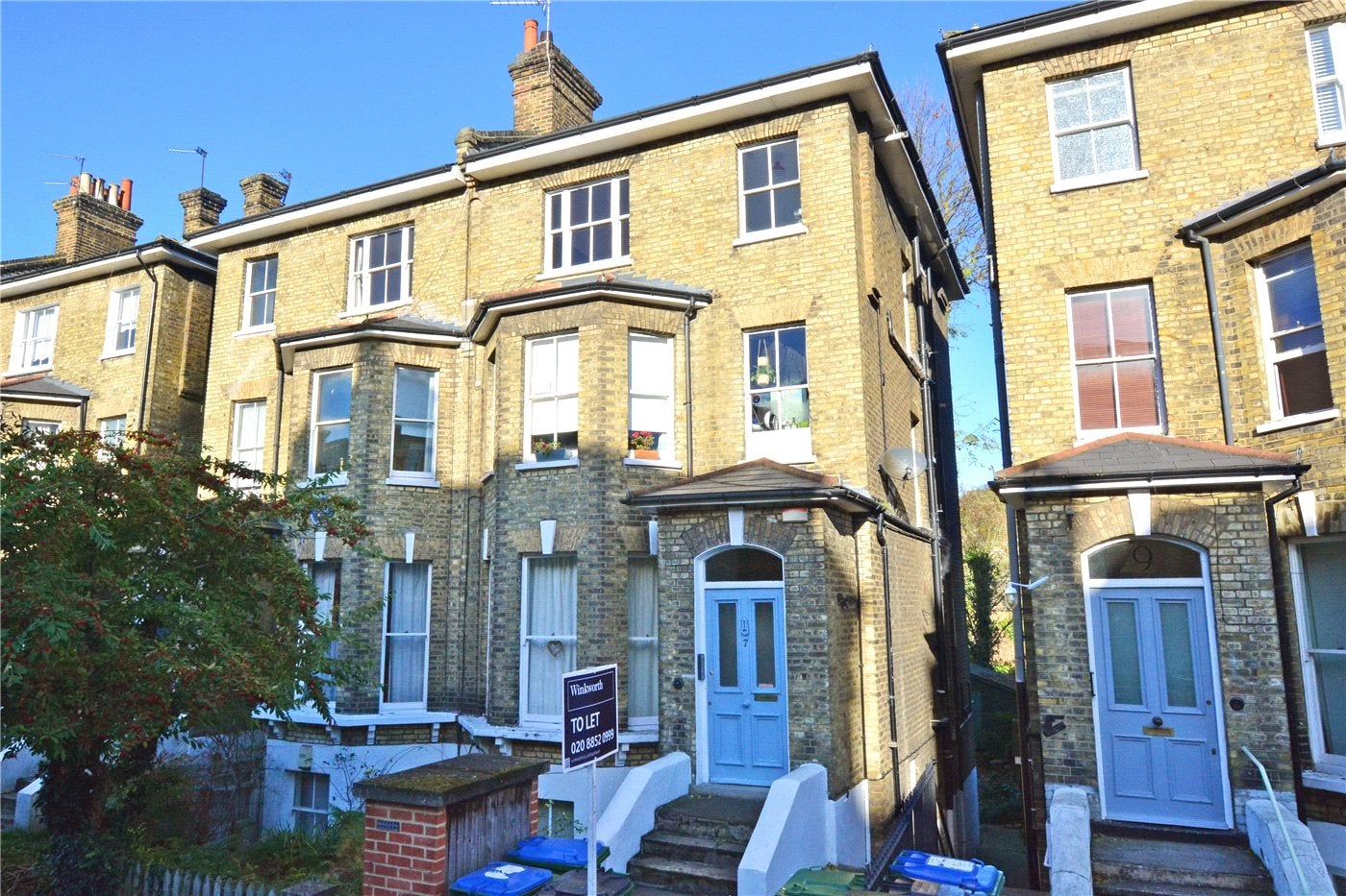 Flat Bennett Park in Greater London