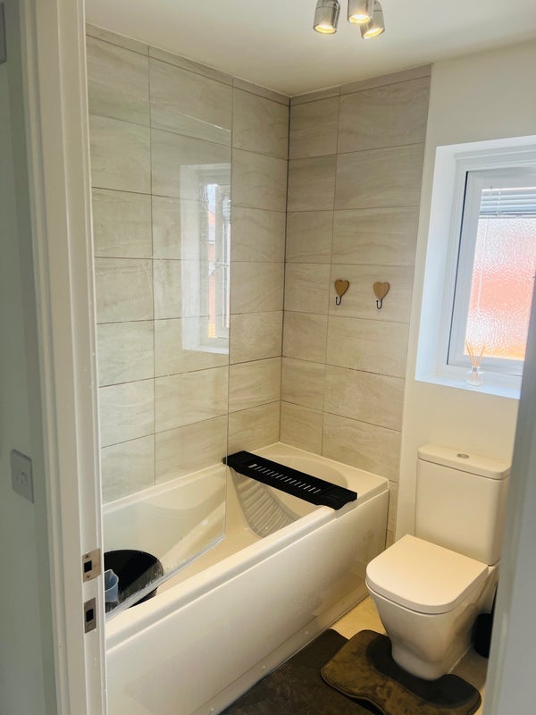 Room James Roby Way in St Helens