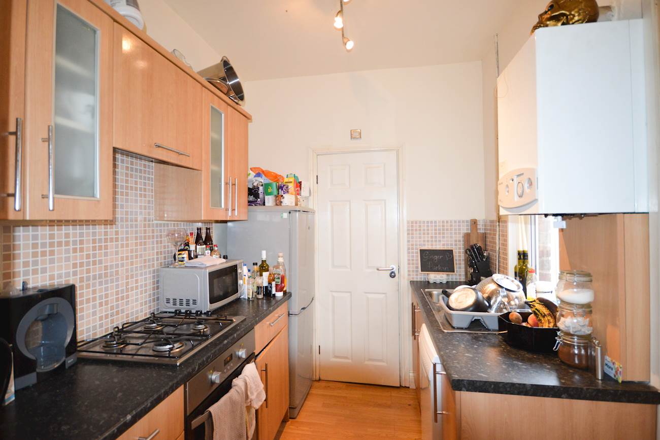Flat Dinsdale Road in Newcastle upon Tyne