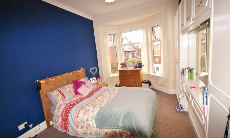 Room Cramond Avenue in Liverpool