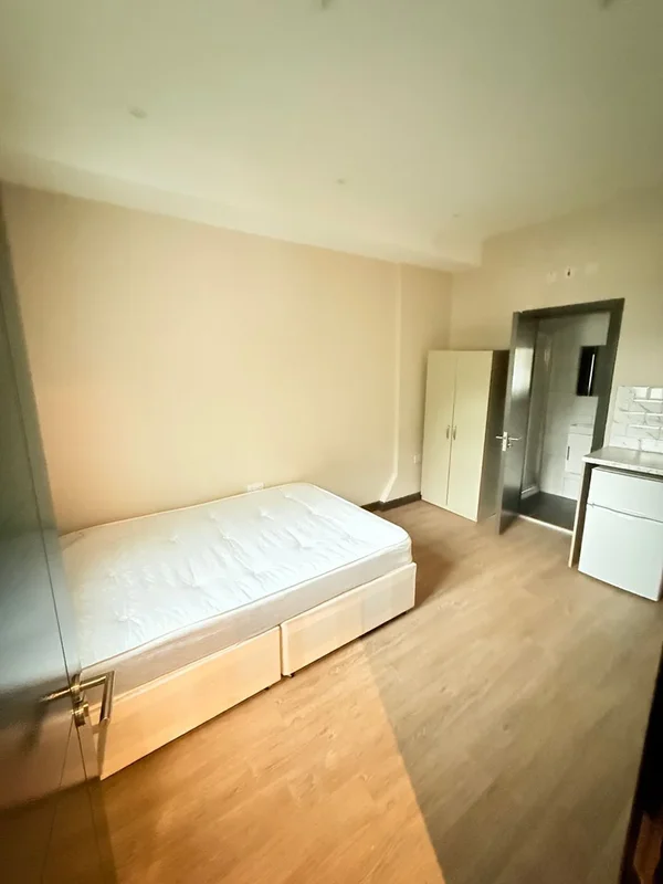 Flat South Street in Epsom and Ewell