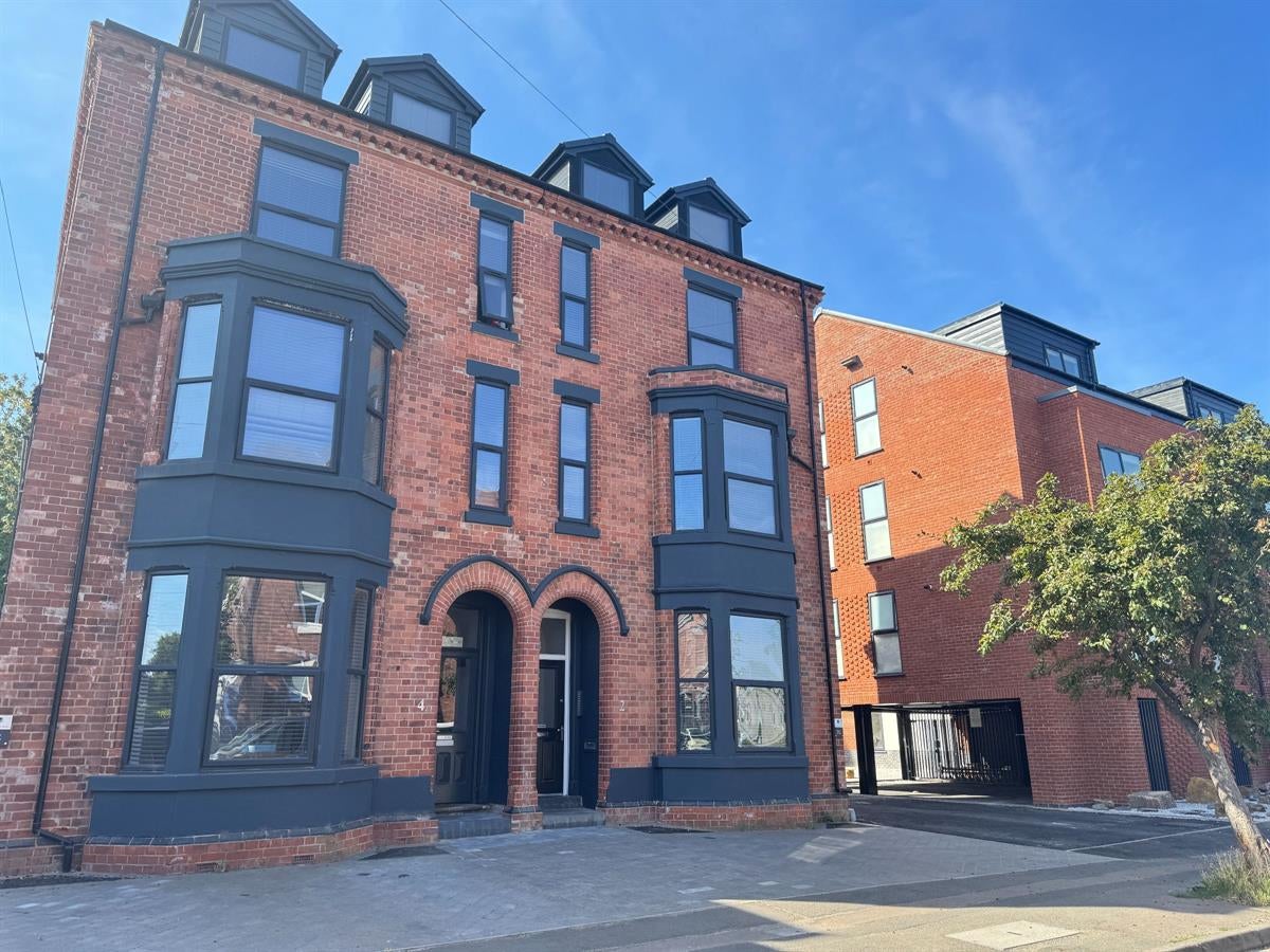 Flat Millicent Road in West Bridgford