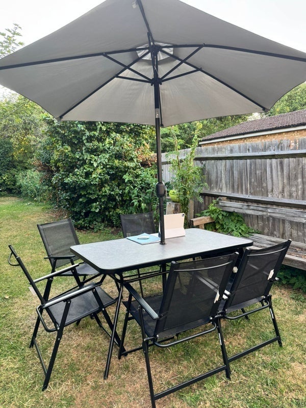 House Bromyard Avenue in Greater London