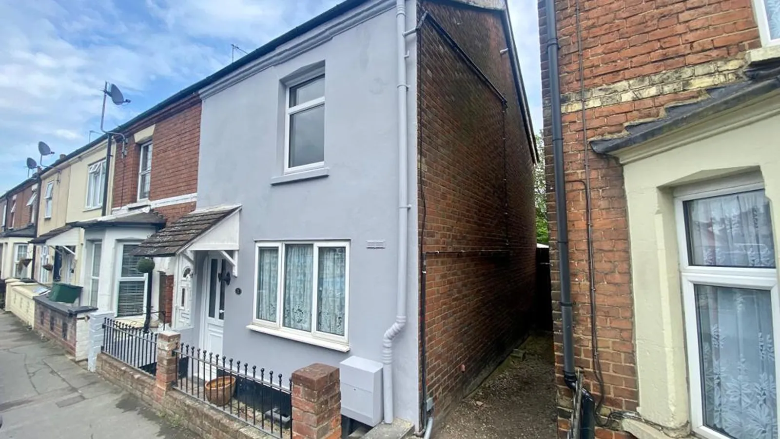 House Malling Road in Tonbridge and Malling