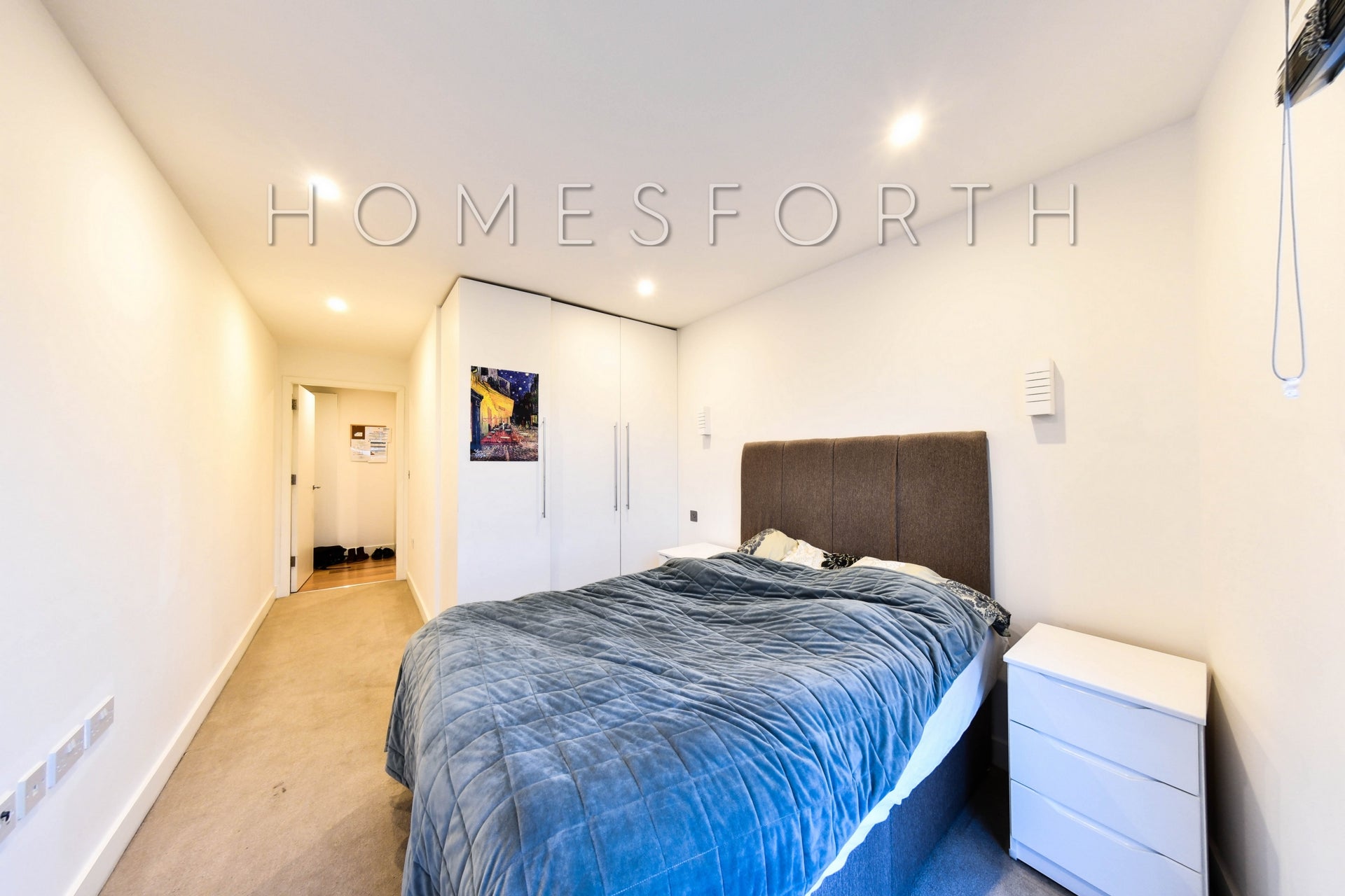 Flat Plumbers Row in Greater London
