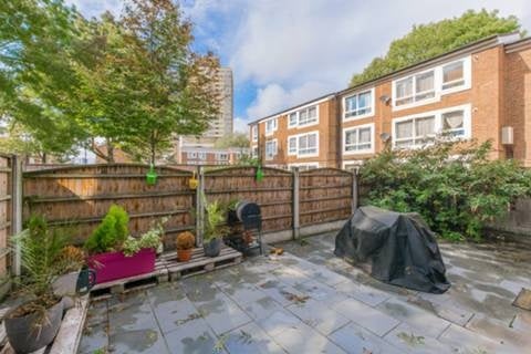 Flat Old Barrowfield in Greater London