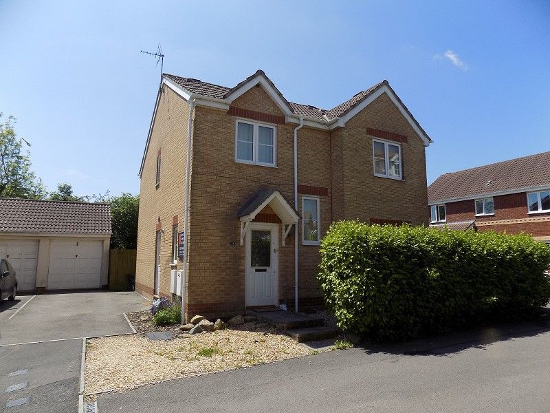 Room Hill Court in Broadlands