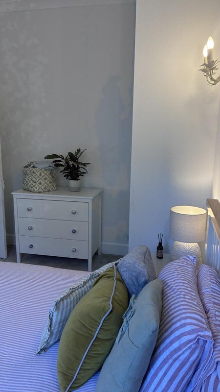 Flat Mortlake High Street in Greater London