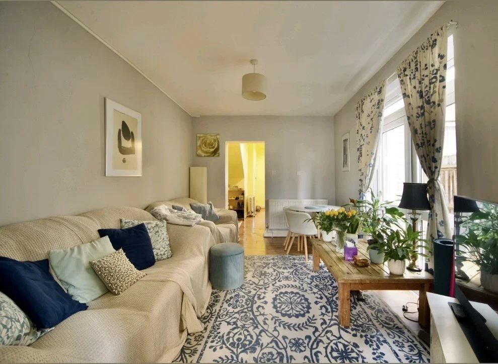 Room Newport Road in Greater London
