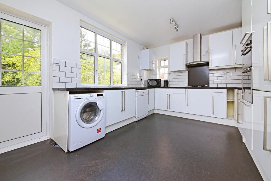 House Rofant Road in Greater London