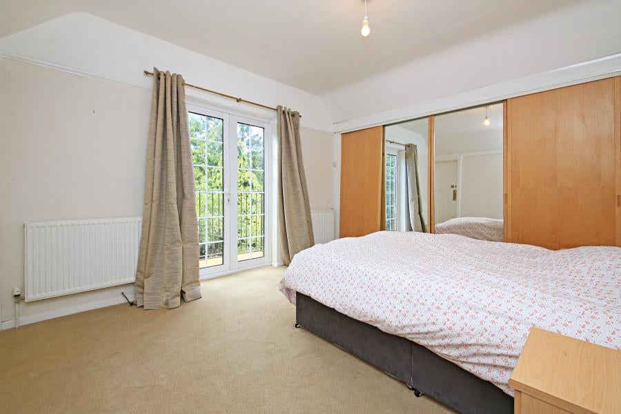 House Rofant Road in Greater London