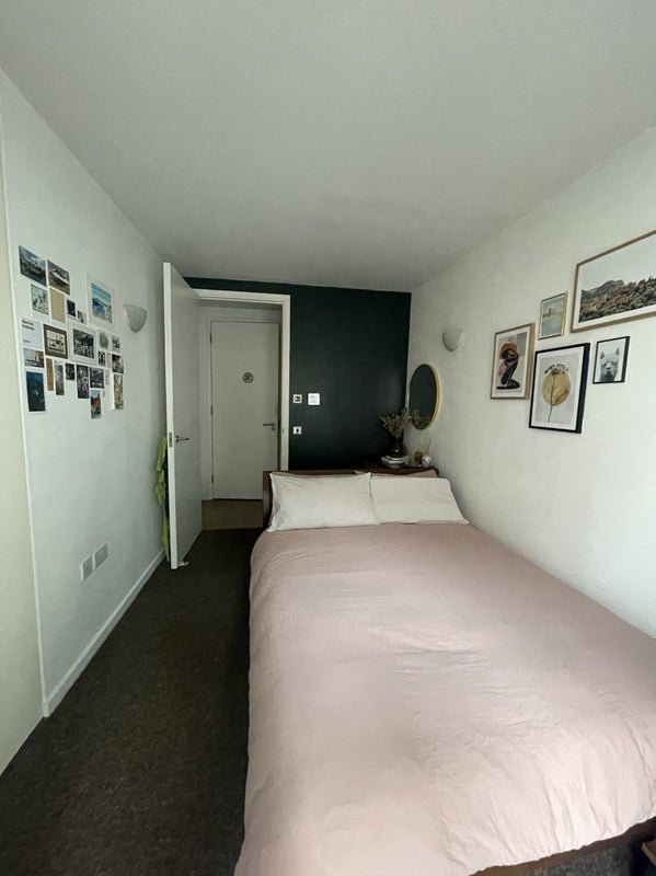 Room Fairmont Avenue in Greater London