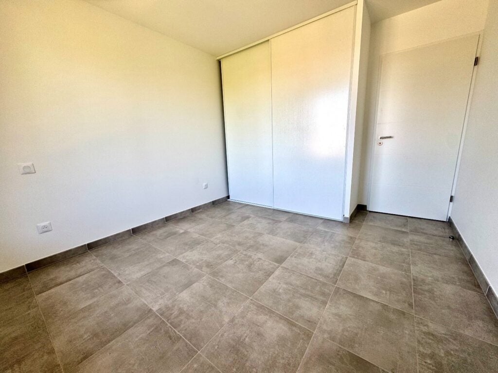 Flat Rue Rosa Parks in Aussonne