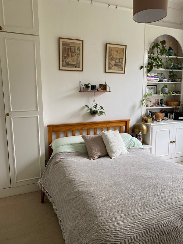 Flat Lambert Road in Greater London