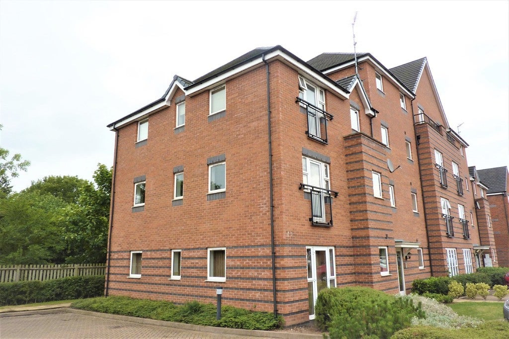 Flat Pipers Way in East Staffordshire