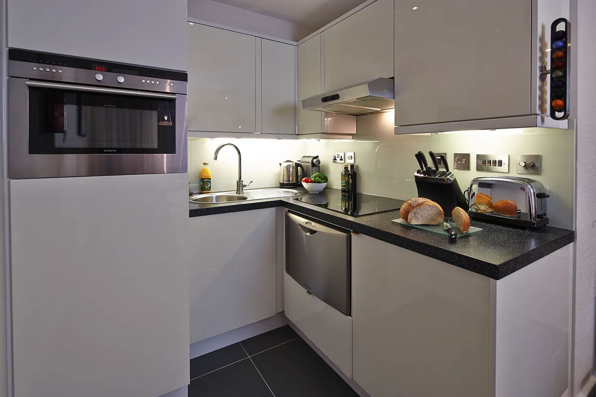 Flat Brompton Road in Greater London