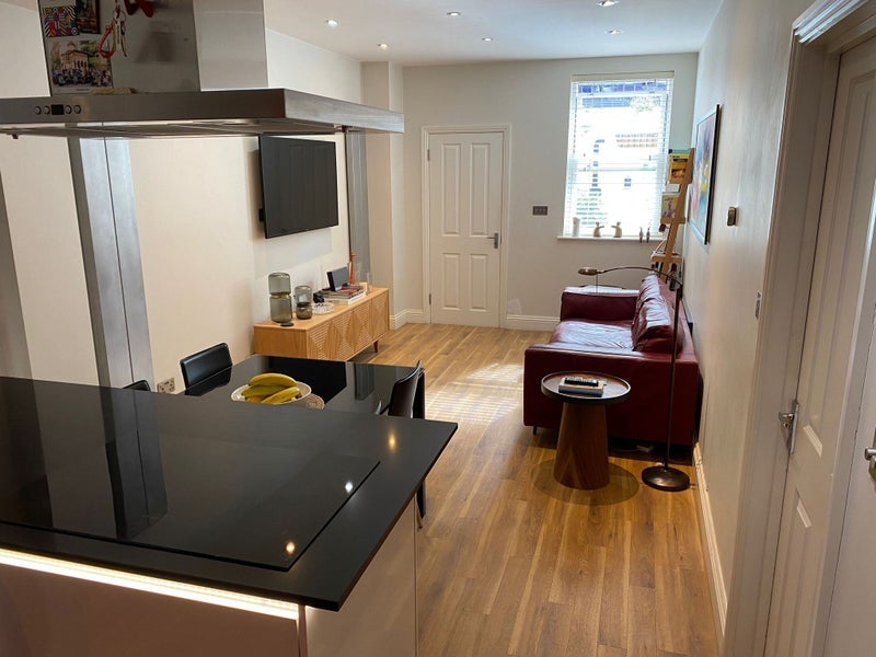 Room Holland Road in Greater London