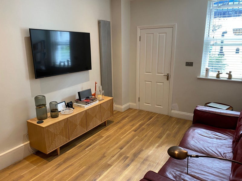 Room Holland Road in Greater London