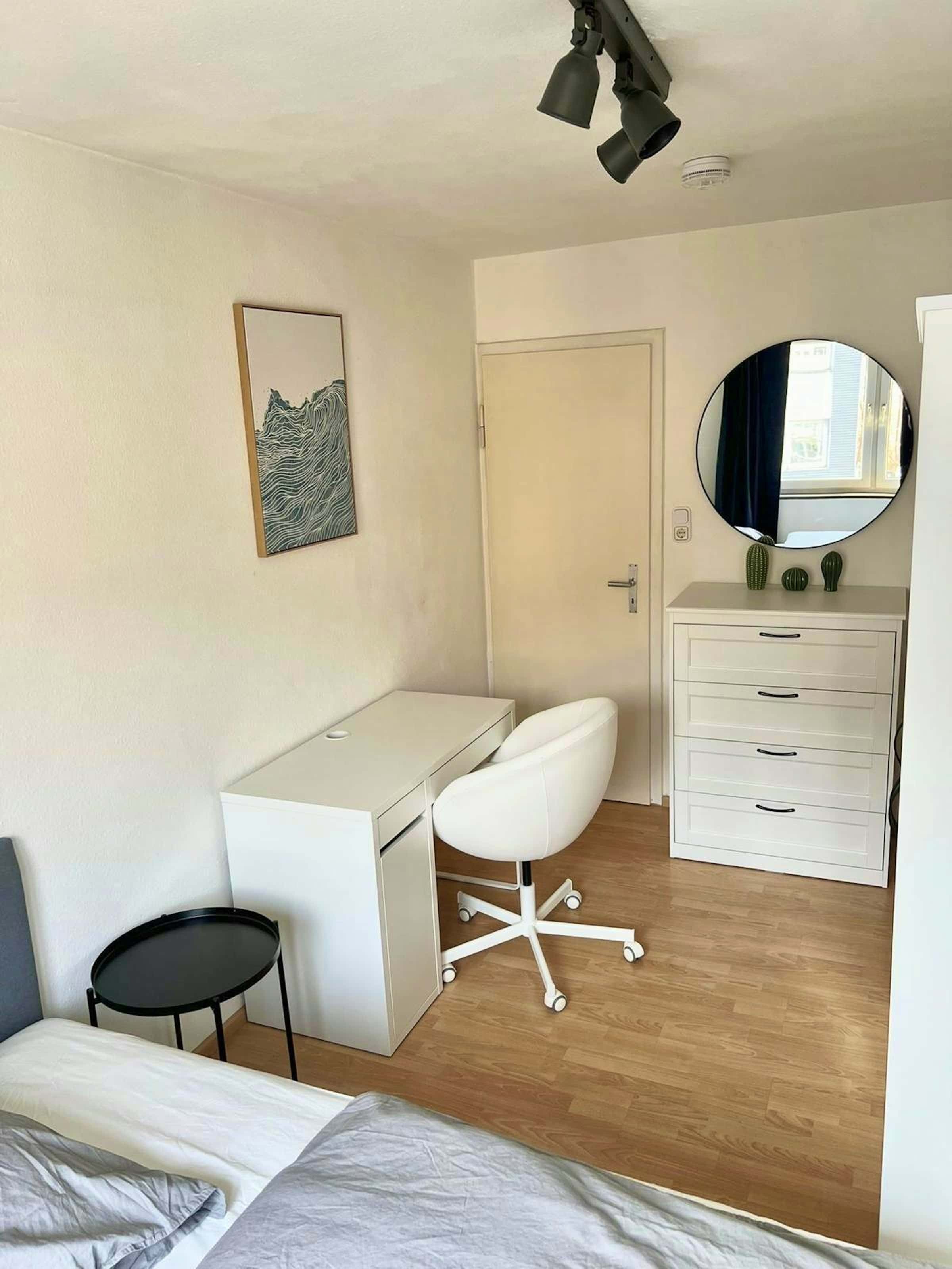 Zimmer Charlottenstraße in Stuttgart