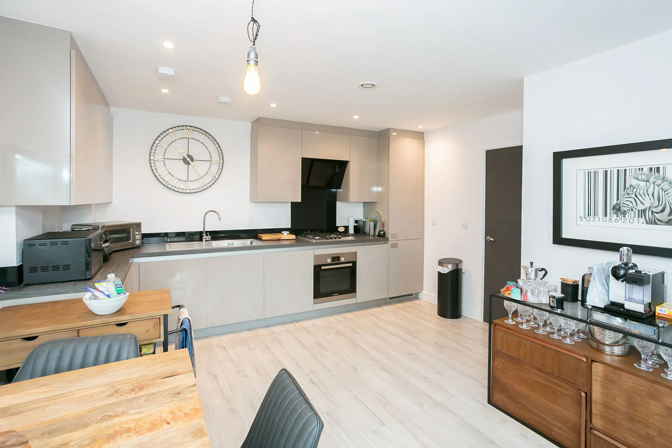 Flat Leavesden Road in Watford