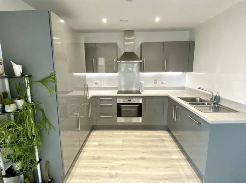 Room Mahindra Way in Greater London