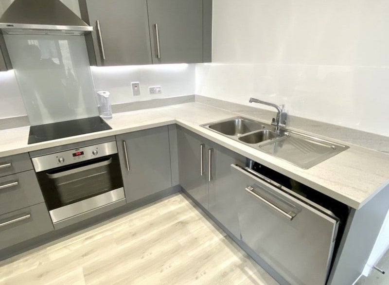 Room Mahindra Way in Greater London