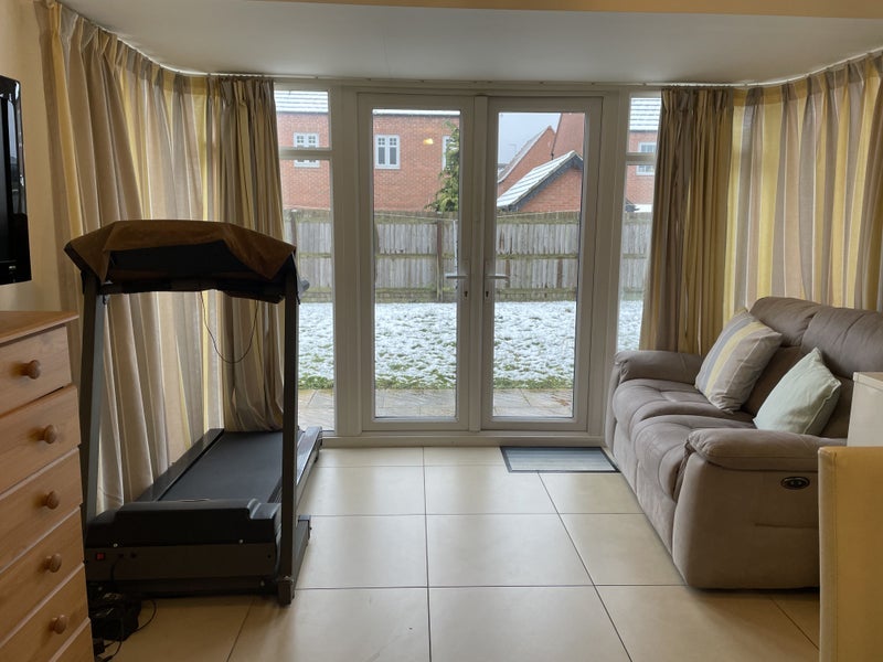 Room Cottesemore Close in Charnwood