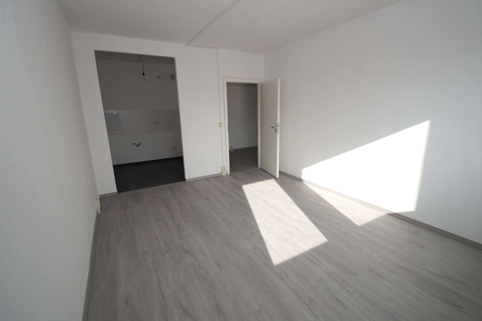 Wohnung Dequeder Straße in Magdeburg