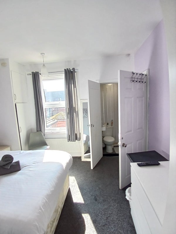 Room Hazel Street in Leicester