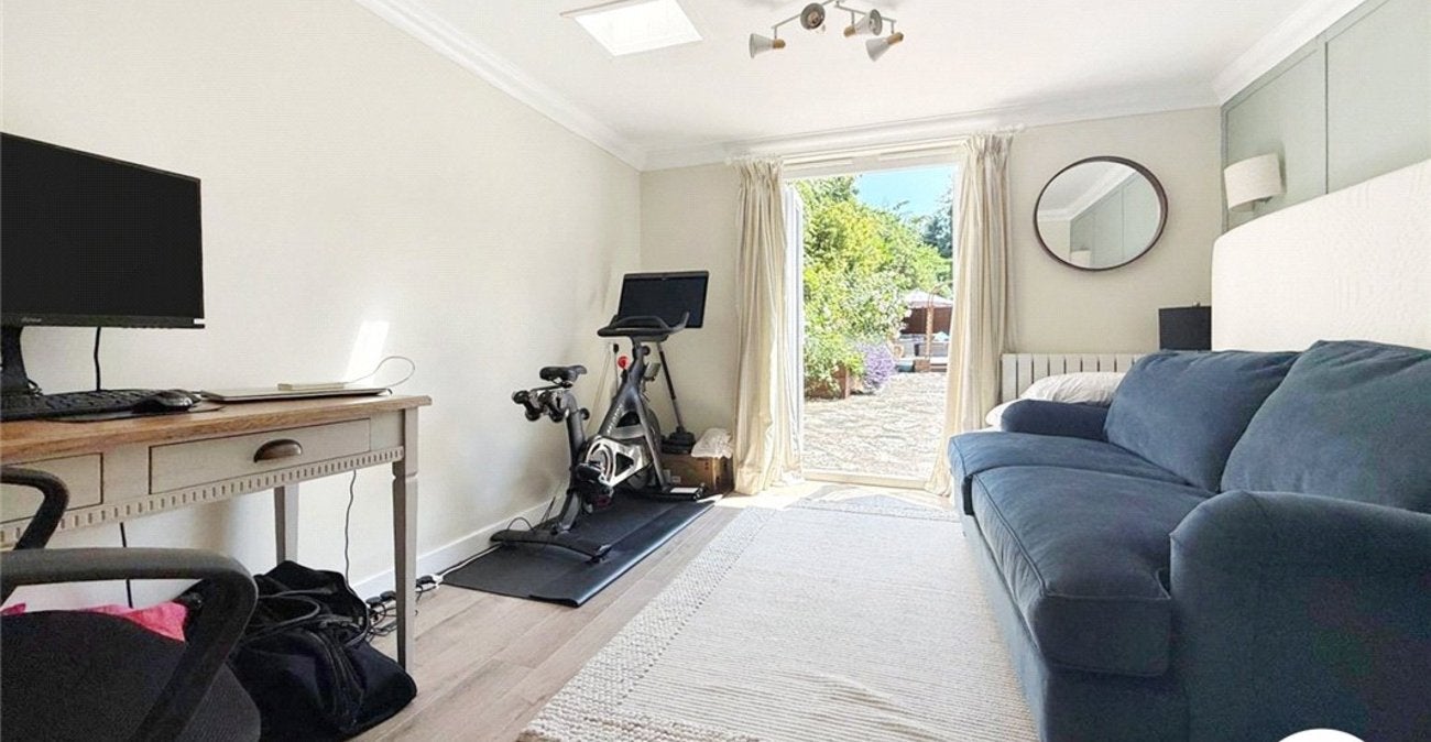 House Veryan Close in Greater London