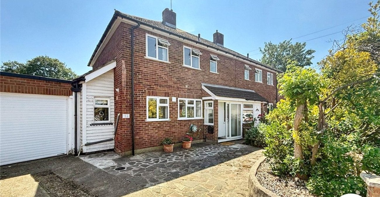House Veryan Close in Greater London