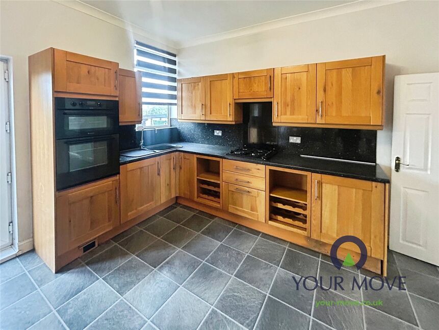 House Hunningley Close in Barnsley