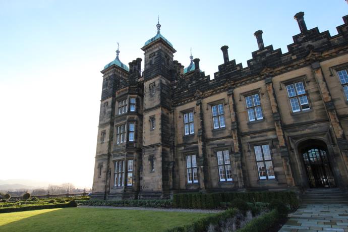 Flat Donaldson Drive in City of Edinburgh