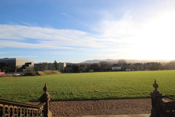Flat Donaldson Drive in City of Edinburgh