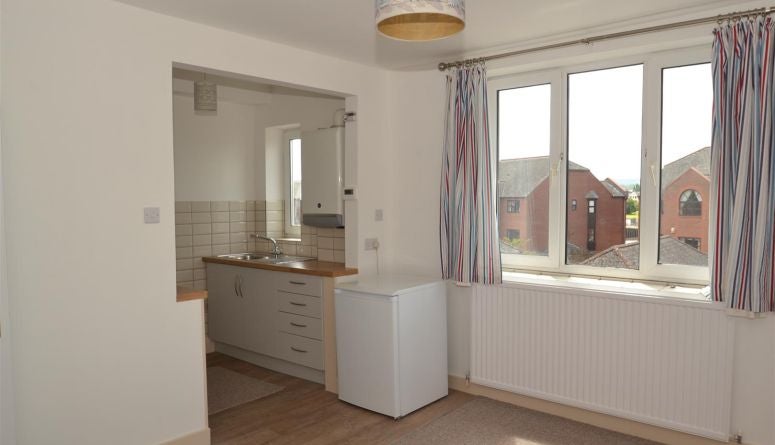 Flat Weirfield Road in Exeter