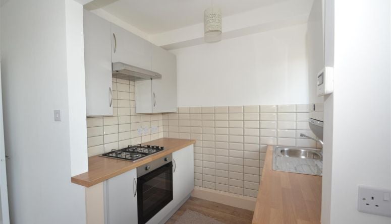 Flat Weirfield Road in Exeter