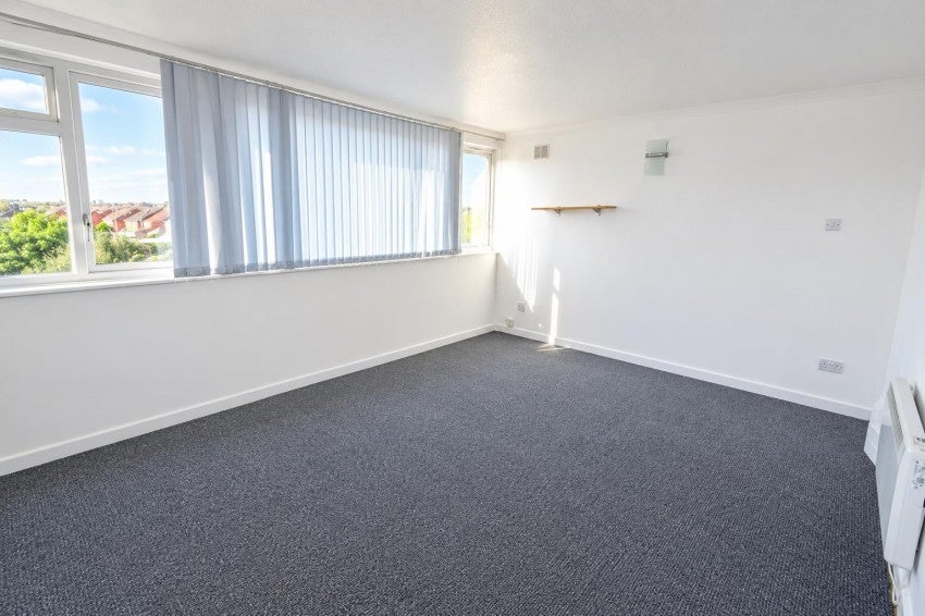 Flat Colina Close in Coventry