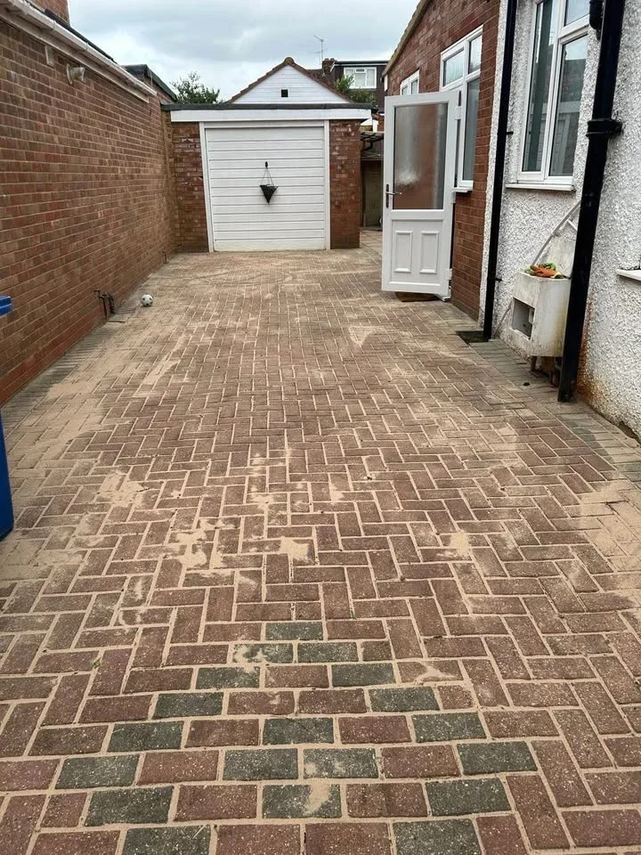 House Moor Lane in Maidenhead