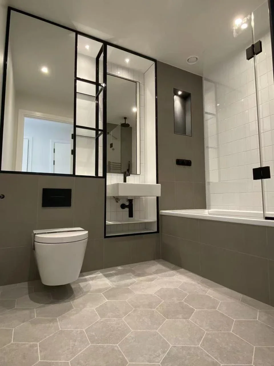 Flat Beresford Avenue in Greater London
