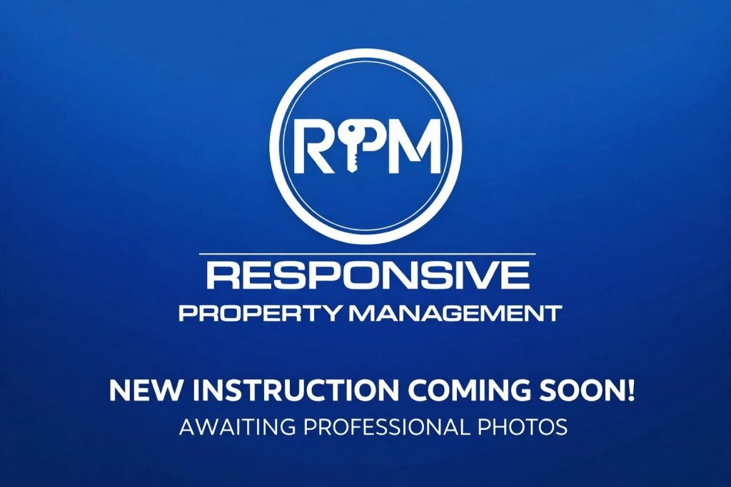 Flat Stratton Road in Stratton St. Margaret